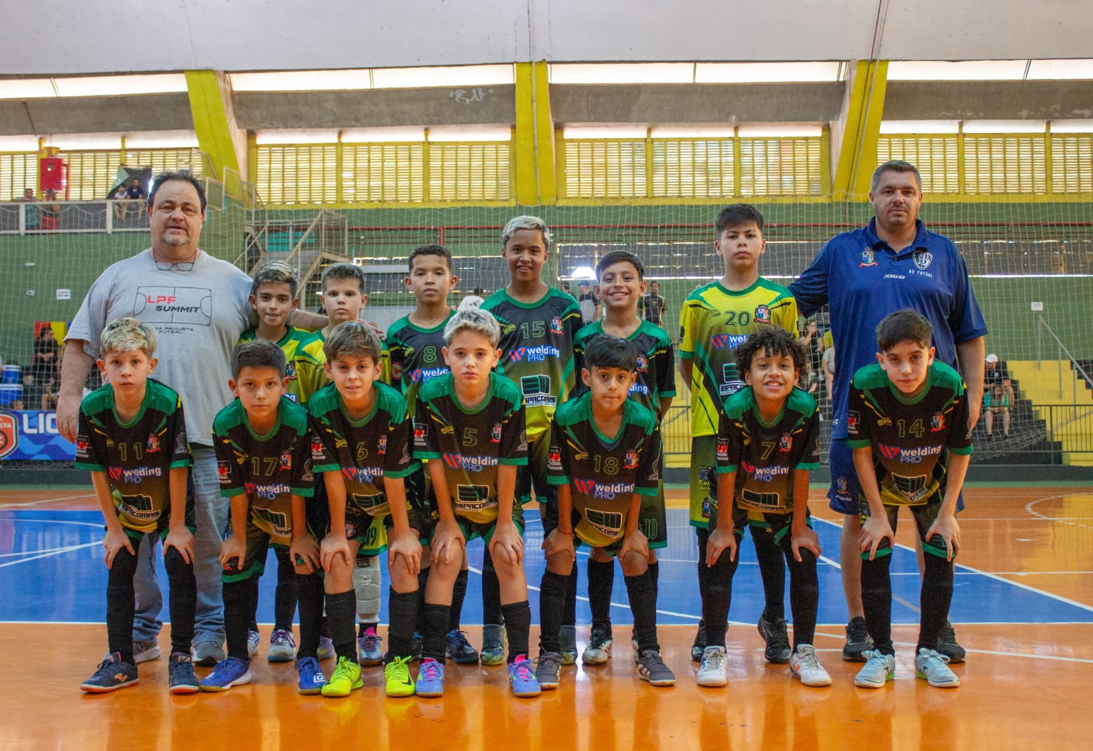 Equipes do Futsal Júnior de Itapetininga venceram as 4 partidas de estreia no Ginásio Municipal “Ayrton Senna da Silva”