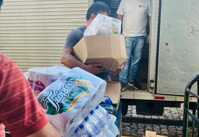 Fundo Social de Itapetininga entrega mais de 6,5 toneladas de alimentos às vítimas das chuvas no Litoral Norte de São Paulo