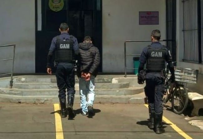GCM de Itapetininga apreende drogas em flagrante e prende um homem na Vila Sônia