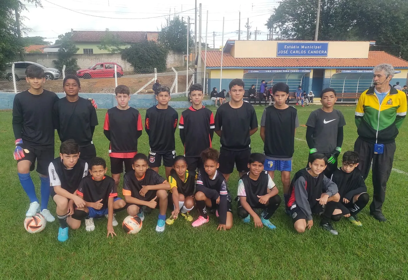 Amistoso de futebol entre Itapetininga e Alambari é marcado com vários gols das equipes das duas cidades