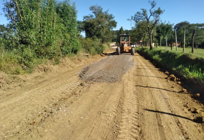 Prefeitura de Itapetininga prossegue com melhorias nas Estradas Rurais