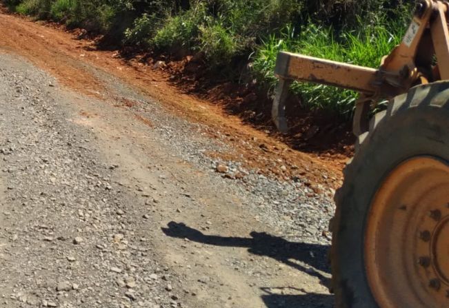 Prefeitura de Itapetininga revitaliza estradas rurais dos bairros do Viracopos e Porto Velho