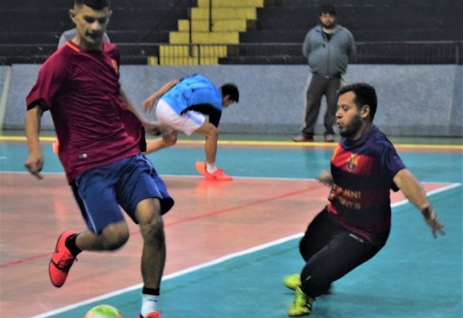 Itapetininga joga em casa contra Araçoiaba da Serra nesta segunda (26), na estreia da Copa Record de Futsal Masculino