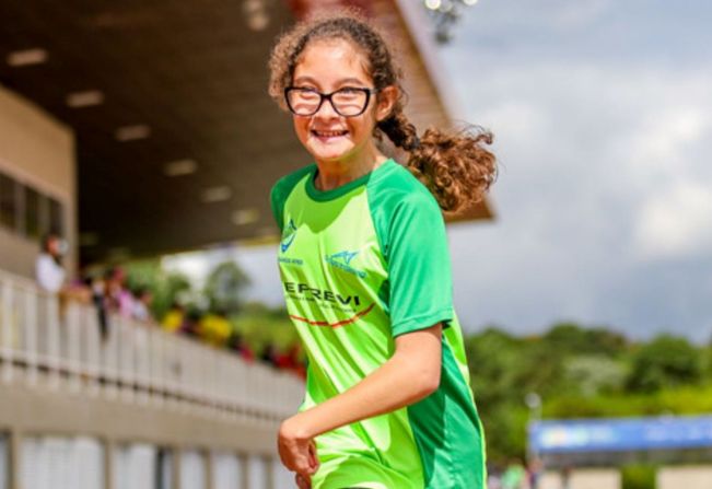 Paratletas de Itapetininga se destacam no Circuito Escolar Paralímpico em São Paulo