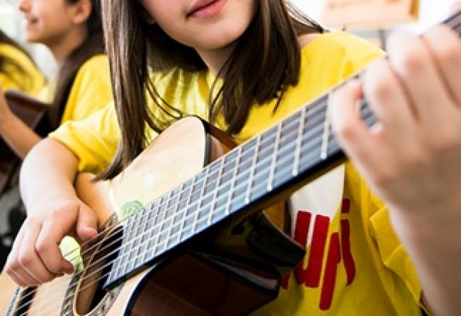 Quer aprender a tocar um instrumento? O Projeto Guri de Itapetininga vai abrir matrículas para cursos de graça de música!