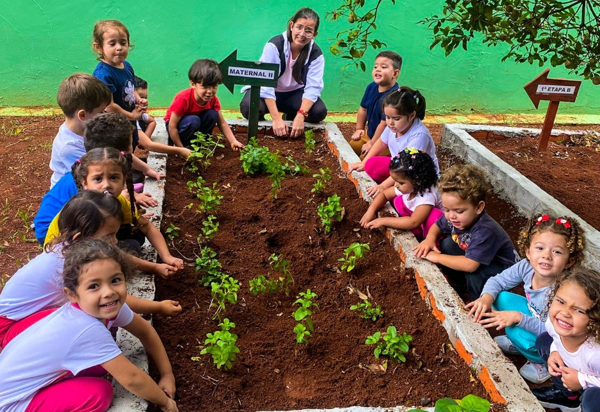 EMEI Profª “Jacy Ferreira Cerqueira” realiza, pelo segundo ano consecutivo, o Projeto “Horta na Escola”