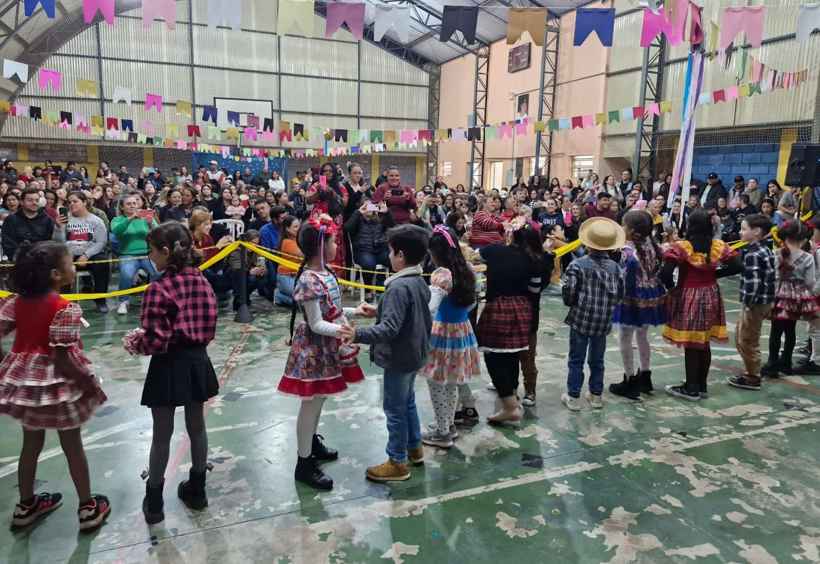 Sarau Julino valoriza a cultura brasileira na EMEF “Prof.ª Jandyra Vieira Marcondes”