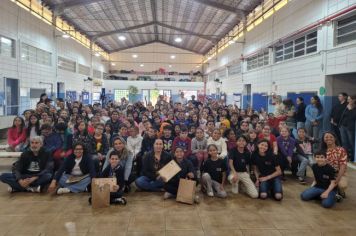 Escola realiza atividades educativas e premiação de concurso de fotografia sobre meio ambiente