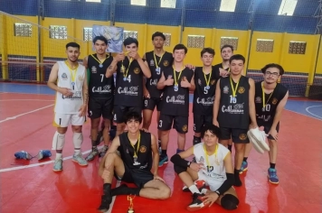 Equipe do Vôlei Masculino sub 21 de Itapetininga é vice-campeã do Torneio Aberto Clube “Venâncio Ayres” de Voleibol