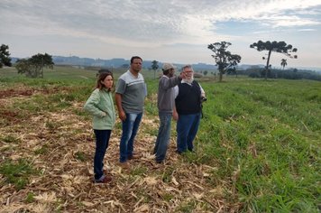 Visitas técnicas orientam produtores rurais de Itapetininga sobre gestão de águas