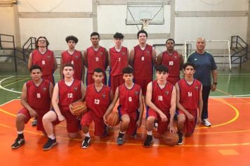 Equipe de Basquete Masculino representa Itapetininga em Tietê