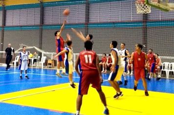 Basquete de Itapetininga vence Angatuba pelos Jogos da Juventude e se classifica para a Fase Regional da competição