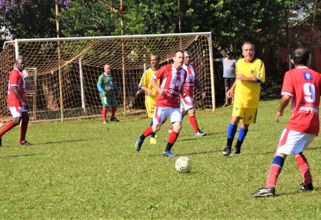 Rodada inicial com muita movimentação no Municipal de Futebol Master 