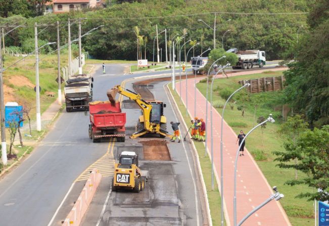 COMUNICADO OBRAS DE PAVIMENTAÇÃO