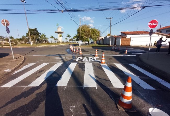 Prefeitura de Itapetininga realiza sinalização viária na área central da cidade