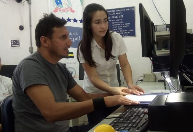 Equipe do Ceprevi visita a Biblioteca Municipal