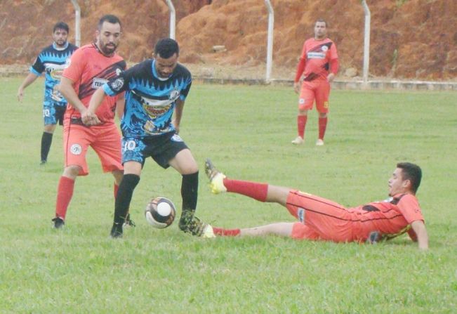 Municipal de Futebol Varzeano com jogos neste domingo (1º) em Itapetininga