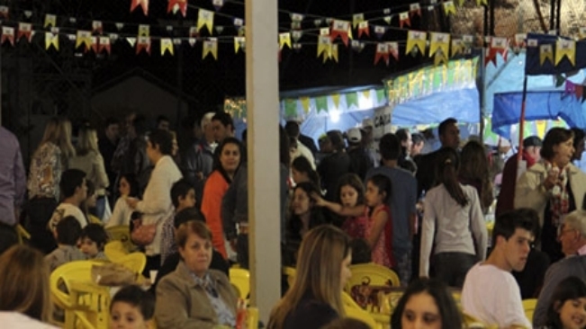 Prefeitura promove festa julina 